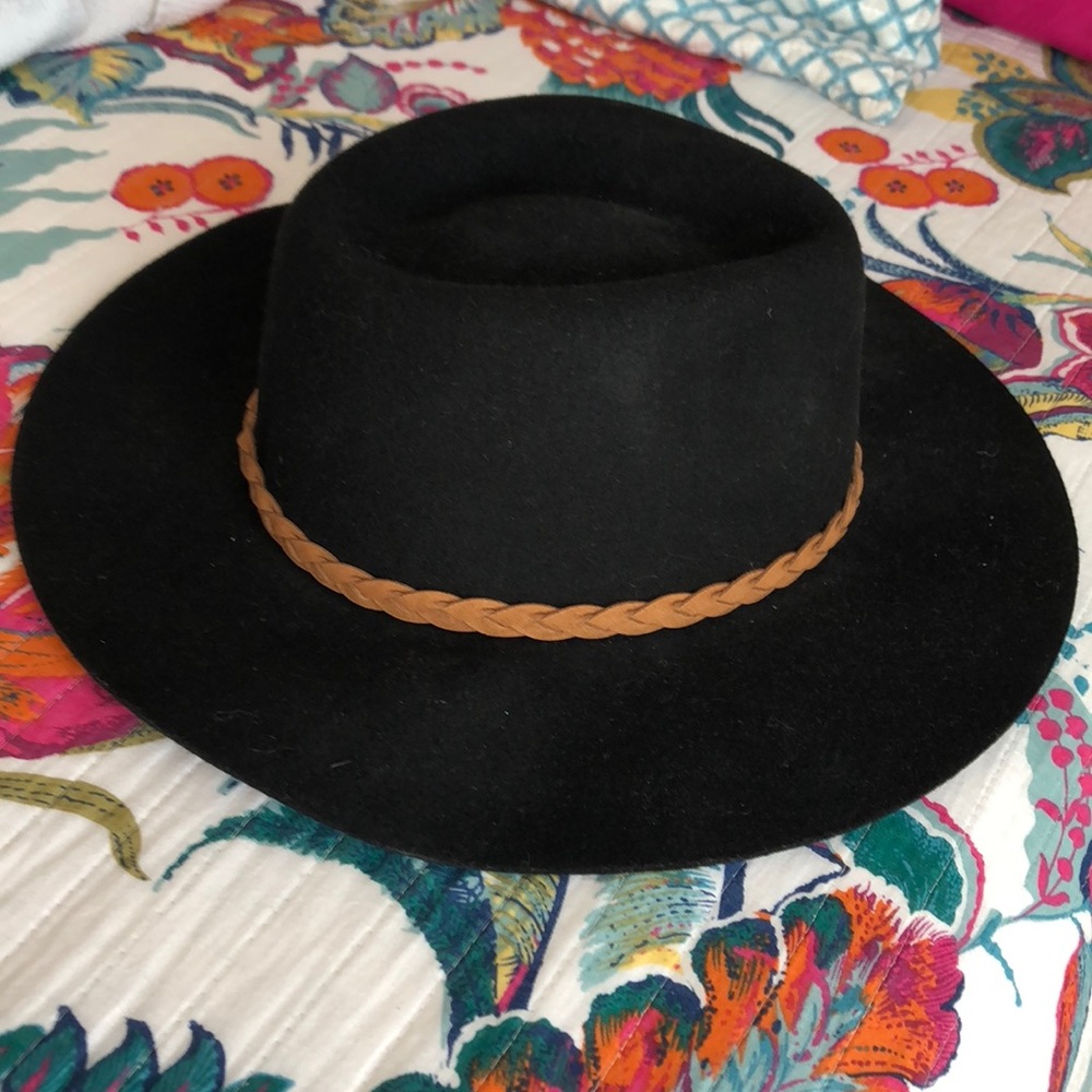 Black wool hat